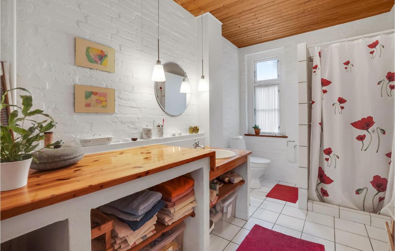 Lovely Home In Sonderborg With Kitchen ภายนอก รูปภาพ