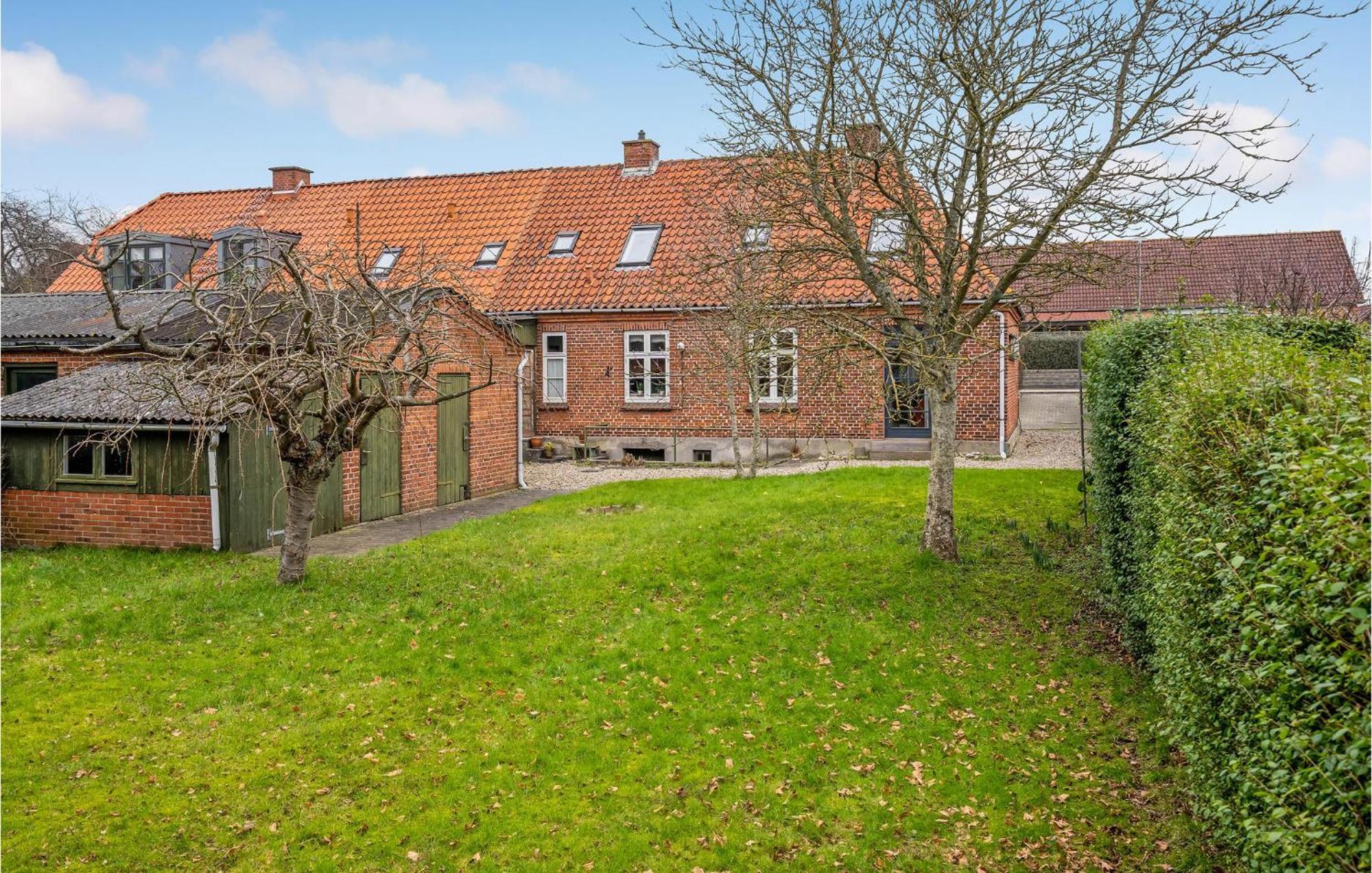 Lovely Home In Sonderborg With Kitchen ภายนอก รูปภาพ