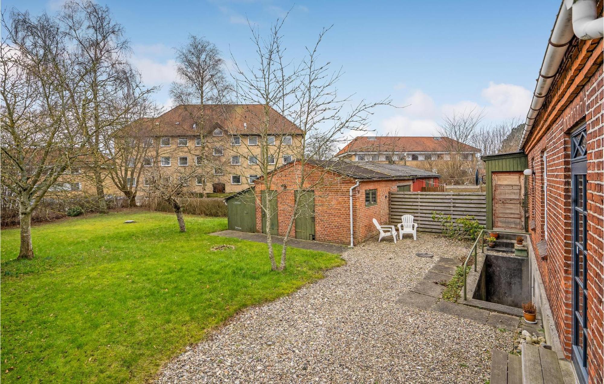 Lovely Home In Sonderborg With Kitchen ภายนอก รูปภาพ